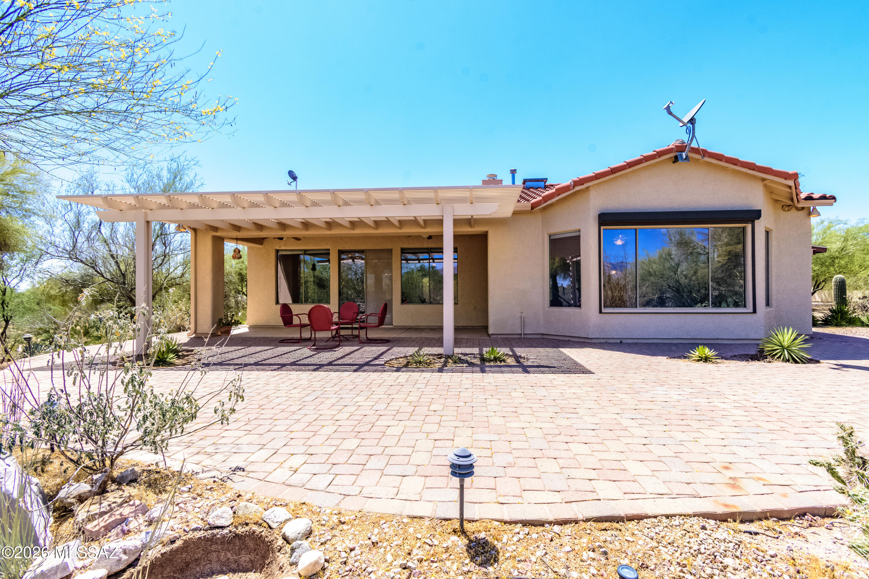 3002 West Oasis Road Tucson, AZ 85742 - Photo 32 of 49 Backyard Facade 3002