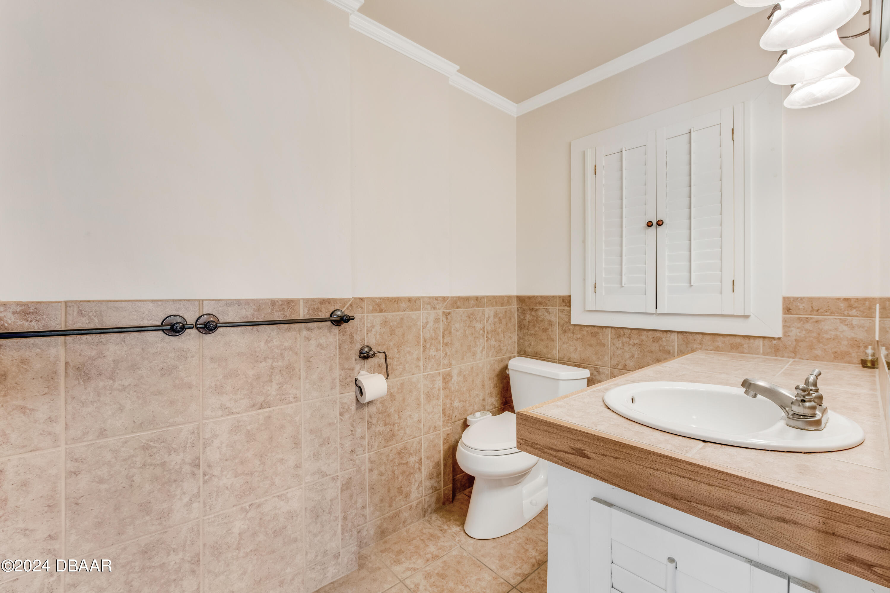 151 Reef Road South Daytona, FL 32119 - Photo 30 of 54 D85_6076_HDR