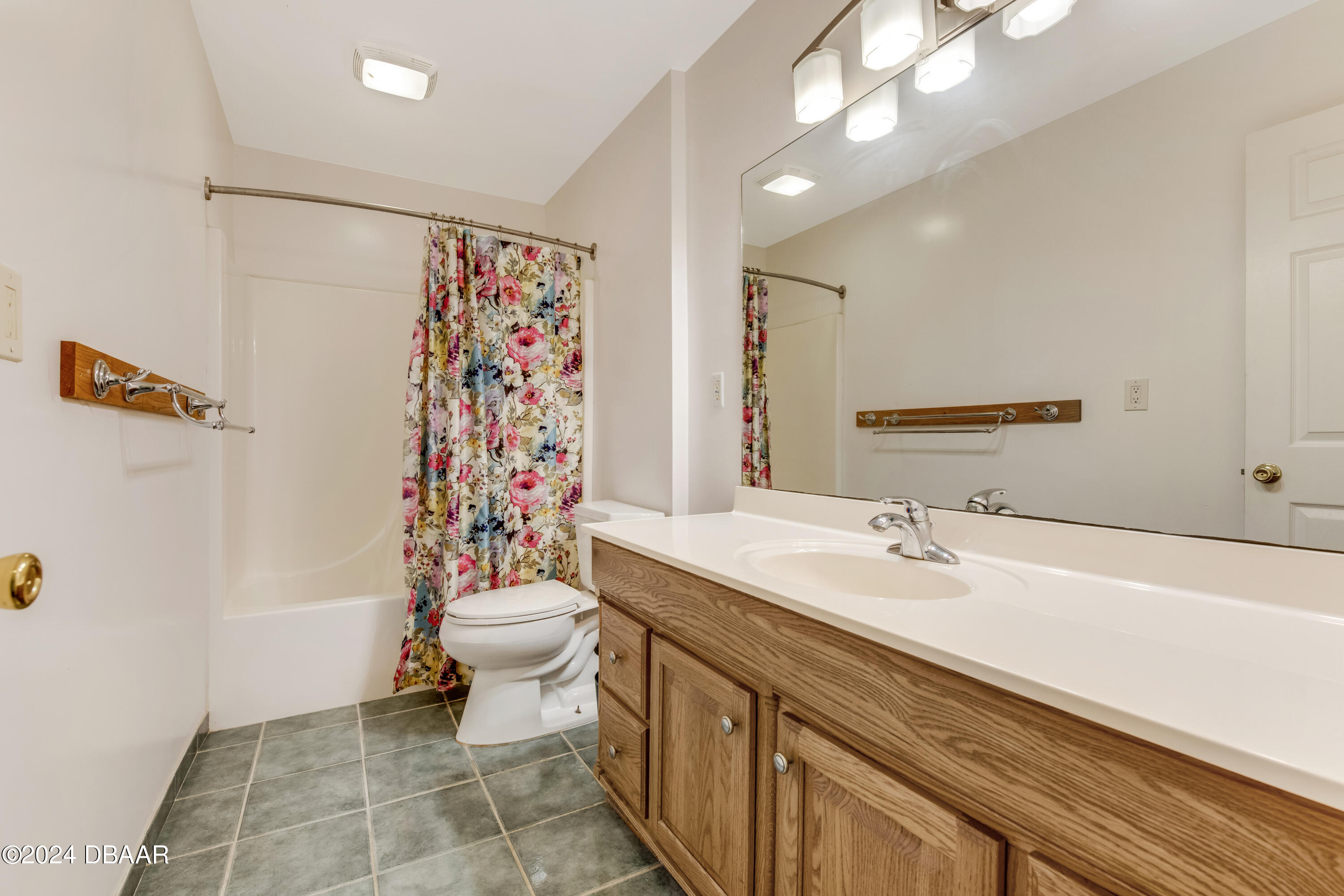 151 Reef Road South Daytona, FL 32119 - Photo 34 of 54 D85_6056_HDR