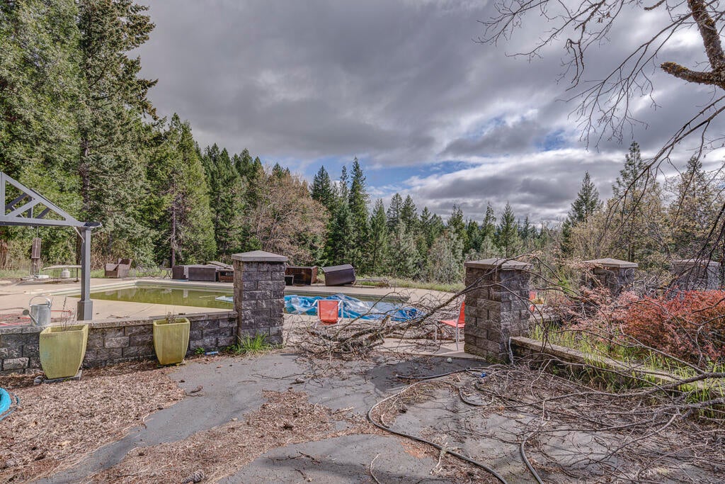 225 Flounce Rock Road Prospect, OR 97536 - Photo 19 of 28 17