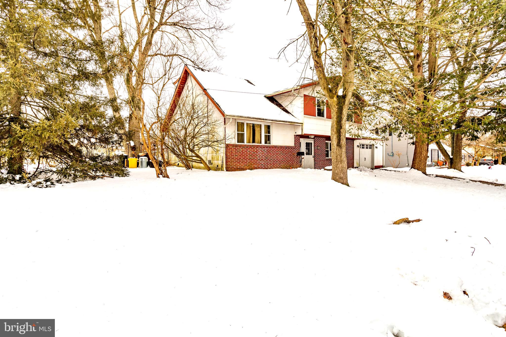 21 Edgehill Road Gibbsboro, NJ 08026 - Photo 3 of 24 Gallery Image 3