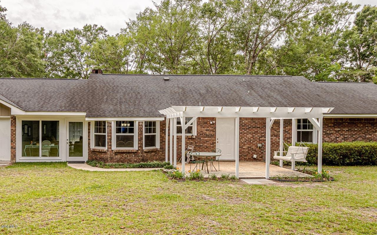 12488 Quail Ridge Road Gulfport, MS 39503 - Photo 10 of 35 Quail Outside back 1.5