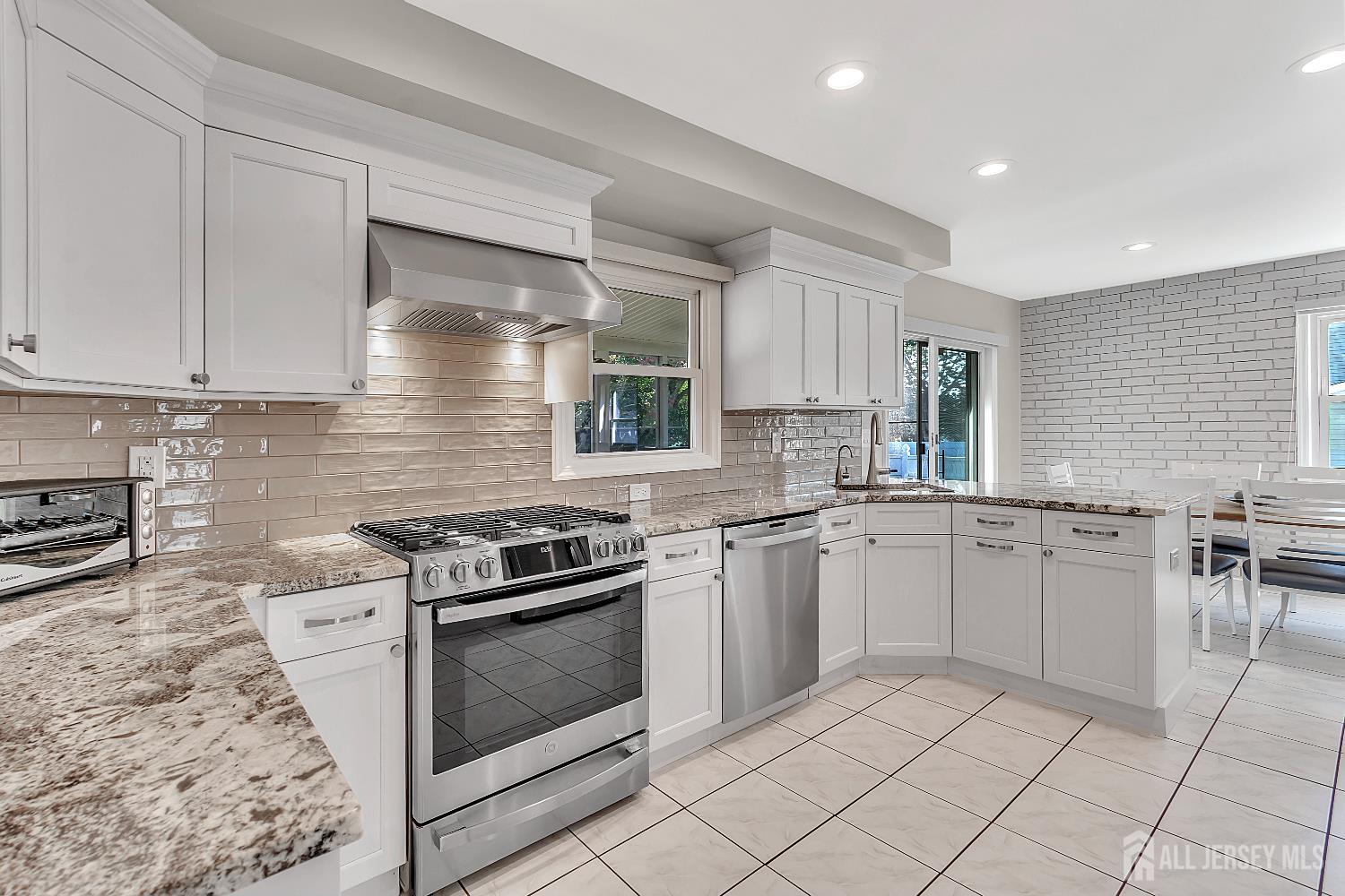 19 Hershey Road East Brunswick, NJ 08816 - Photo 12 of 43 Gallery Image 12