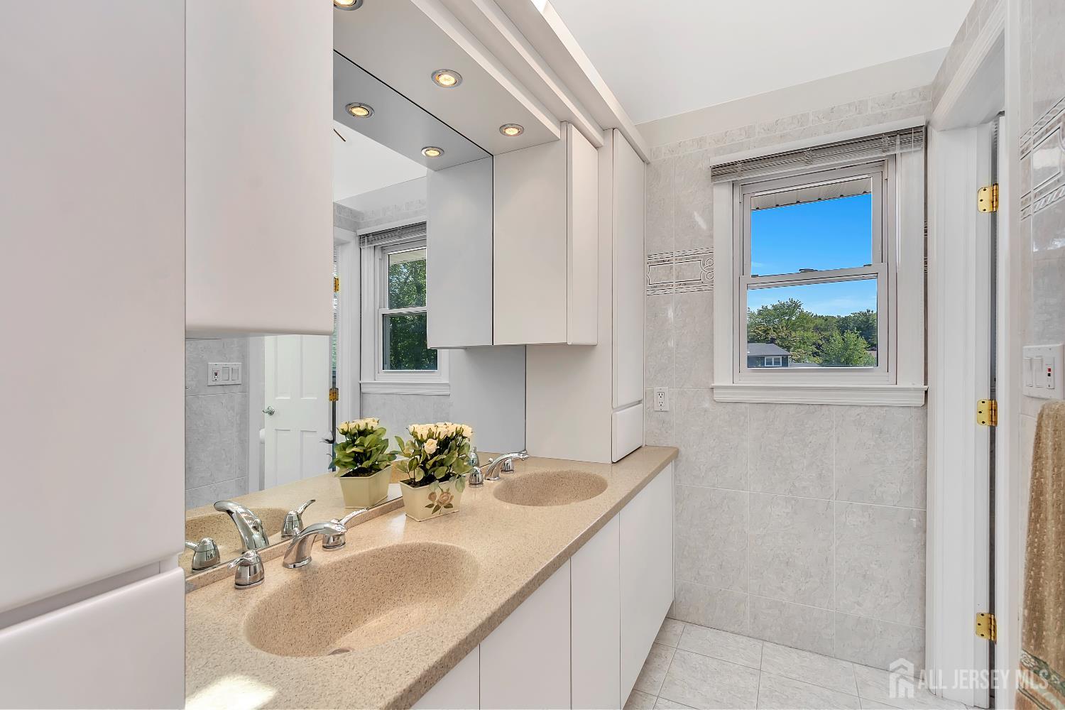19 Hershey Road East Brunswick, NJ 08816 - Photo 27 of 43 Gallery Image 27