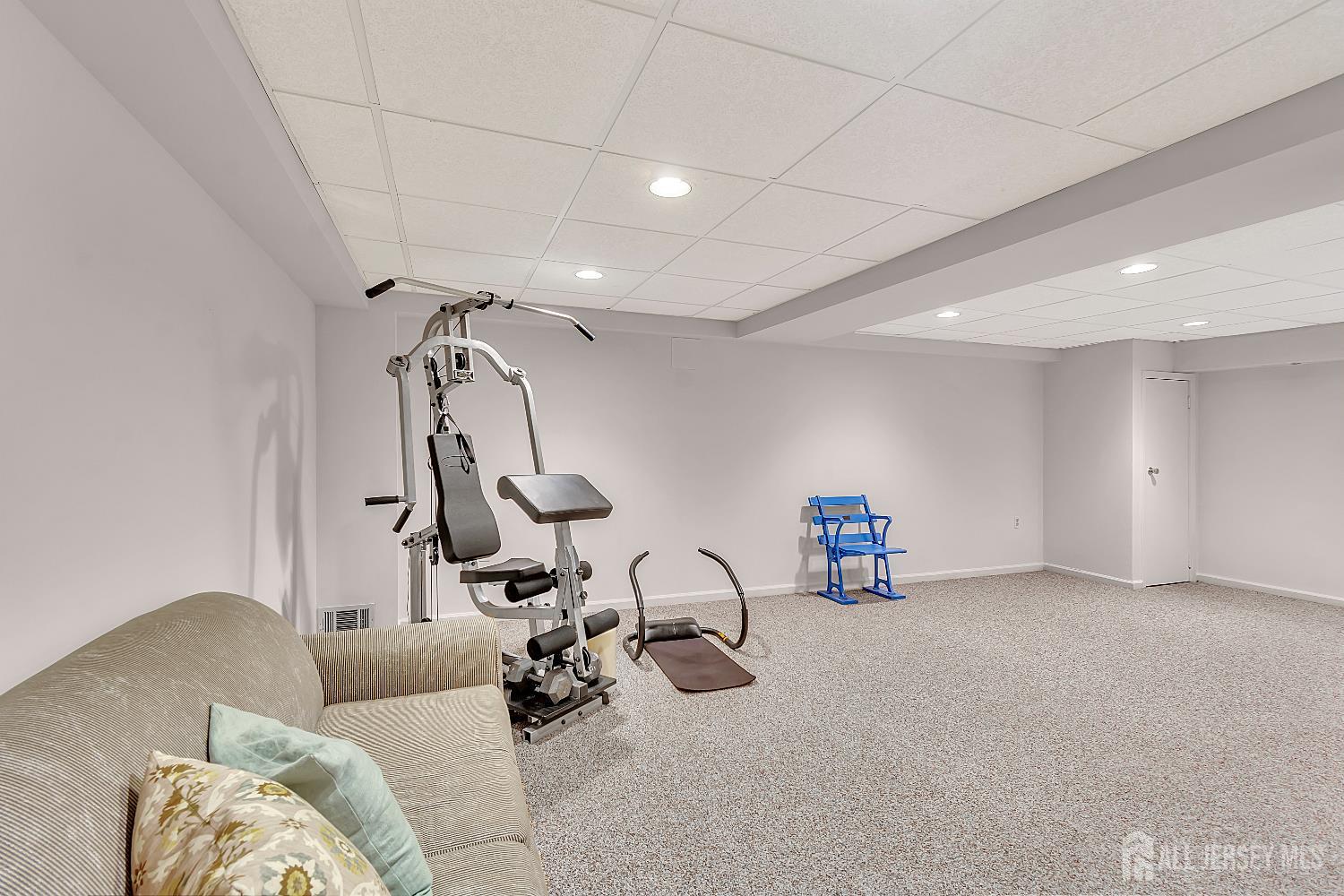 19 Hershey Road East Brunswick, NJ 08816 - Photo 33 of 43 Gallery Image 33