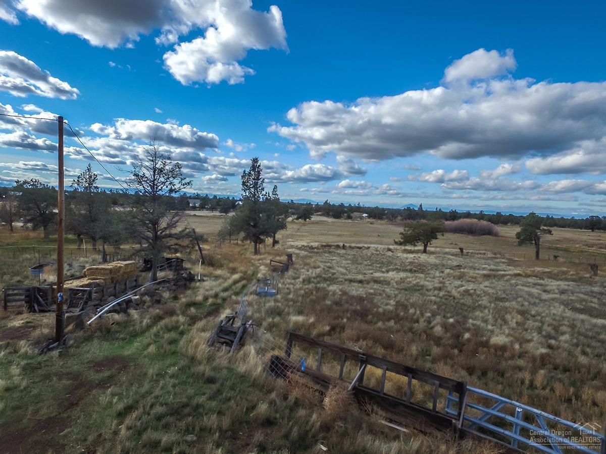 312 Southwest Bent Loop Powell Butte, OR 97753 - Photo 22 of 25 Additional Photo