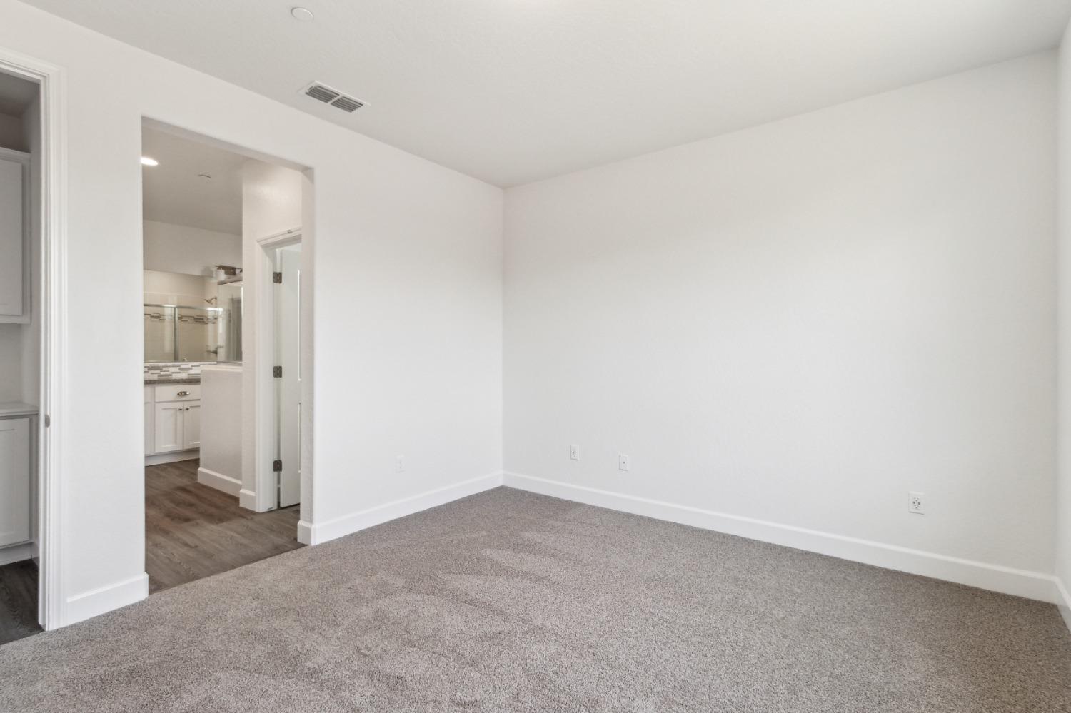 343 Peters Road Madera, CA 93636 - Photo 12 of 13 wooden floor in a room
