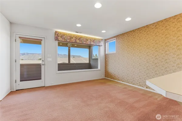 $537,000 | 1380 Eastmont Avenue, Unit 401, East Wenatchee, WA 98802