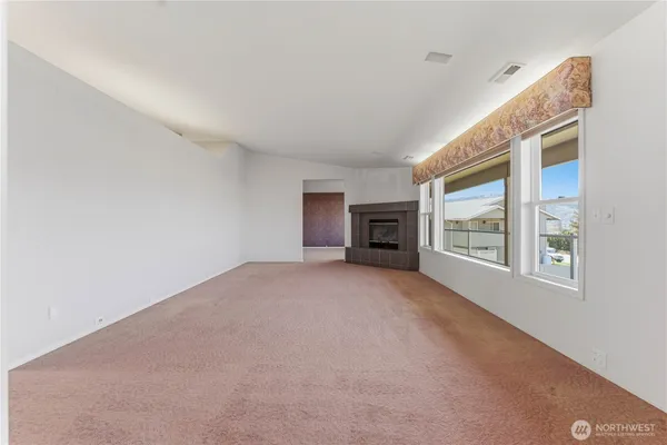 $537,000 | 1380 Eastmont Avenue, Unit 401, East Wenatchee, WA 98802