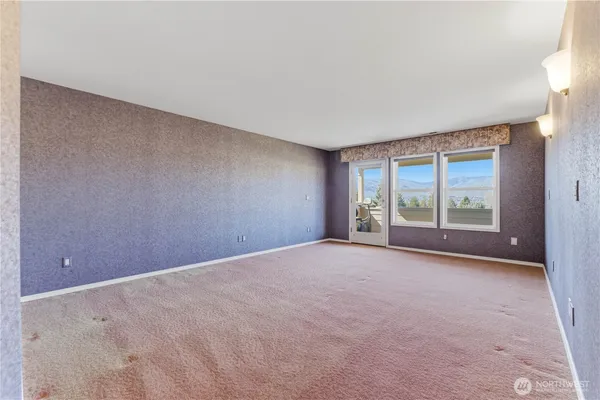 $537,000 | 1380 Eastmont Avenue, Unit 401, East Wenatchee, WA 98802