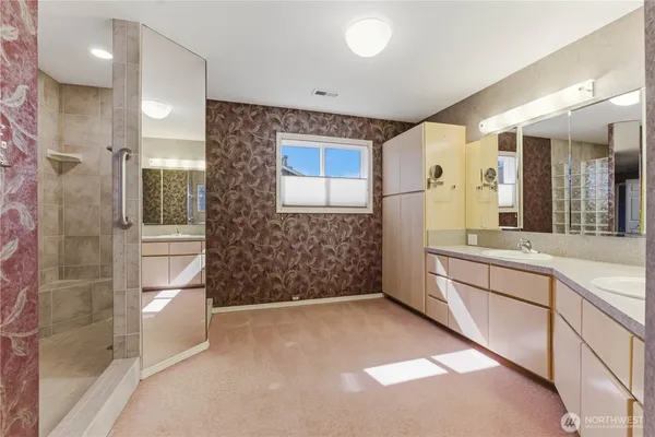 $537,000 | 1380 Eastmont Avenue, Unit 401, East Wenatchee, WA 98802