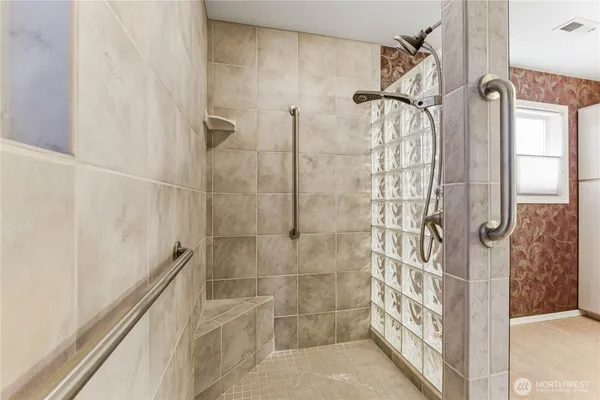 $537,000 | 1380 Eastmont Avenue, Unit 401, East Wenatchee, WA 98802