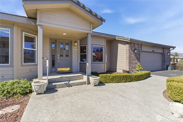 $537,000 | 1380 Eastmont Avenue, Unit 401, East Wenatchee, WA 98802