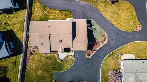 $537,000 | 1380 Eastmont Avenue, Unit 401, East Wenatchee, WA 98802