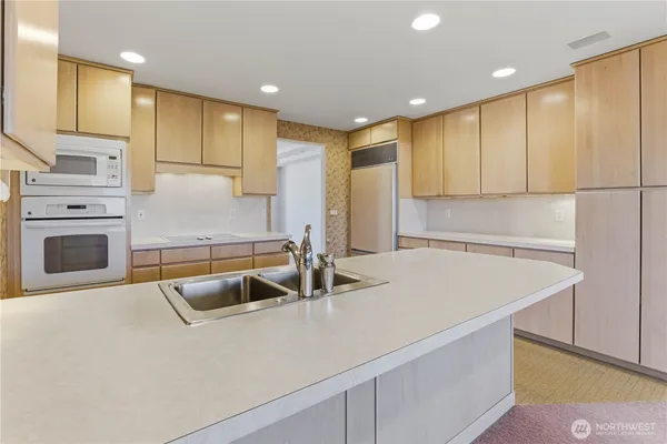 $537,000 | 1380 Eastmont Avenue, Unit 401, East Wenatchee, WA 98802