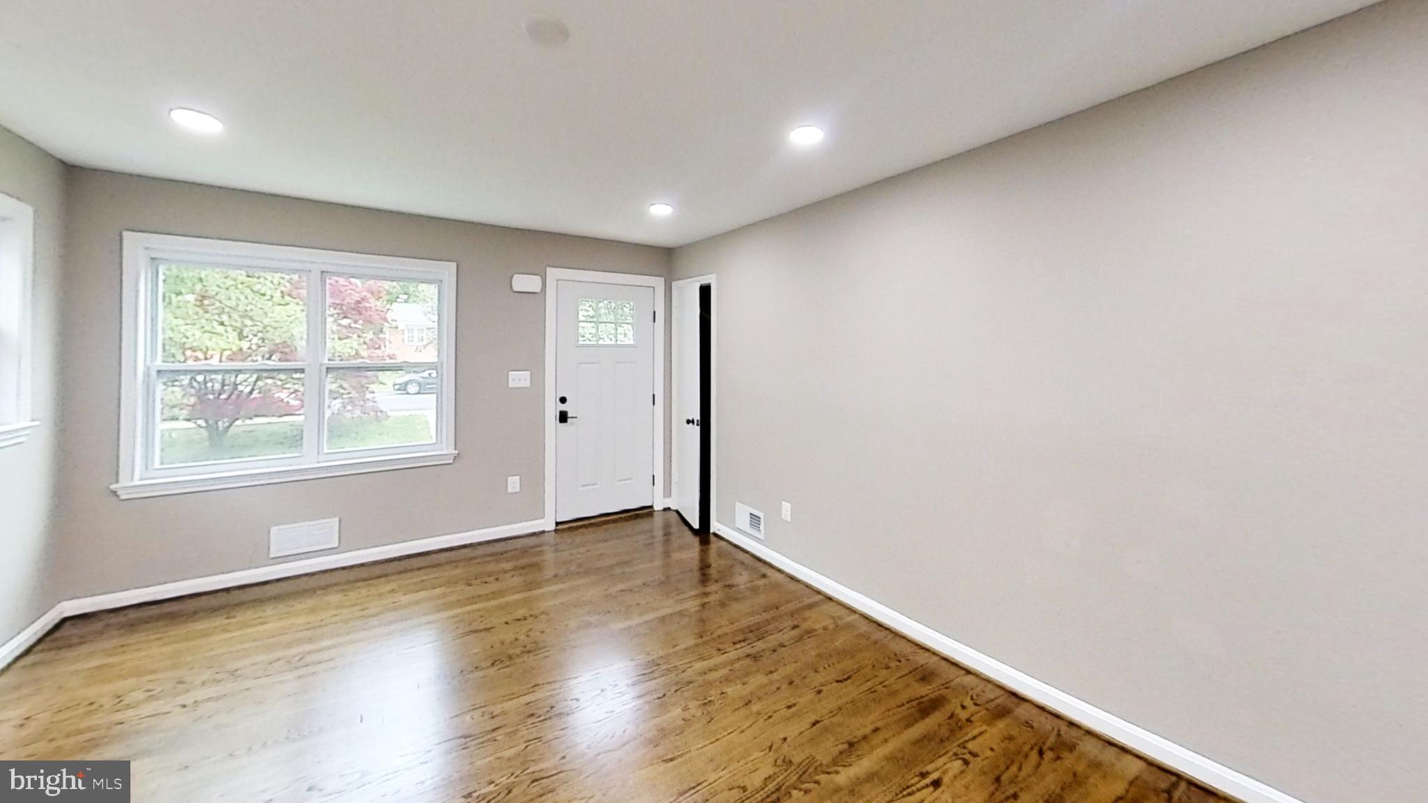 5611 Berwyn Road Berwyn Heights, MD 20740 - Photo 13 of 27 Glamorous hardwood floors