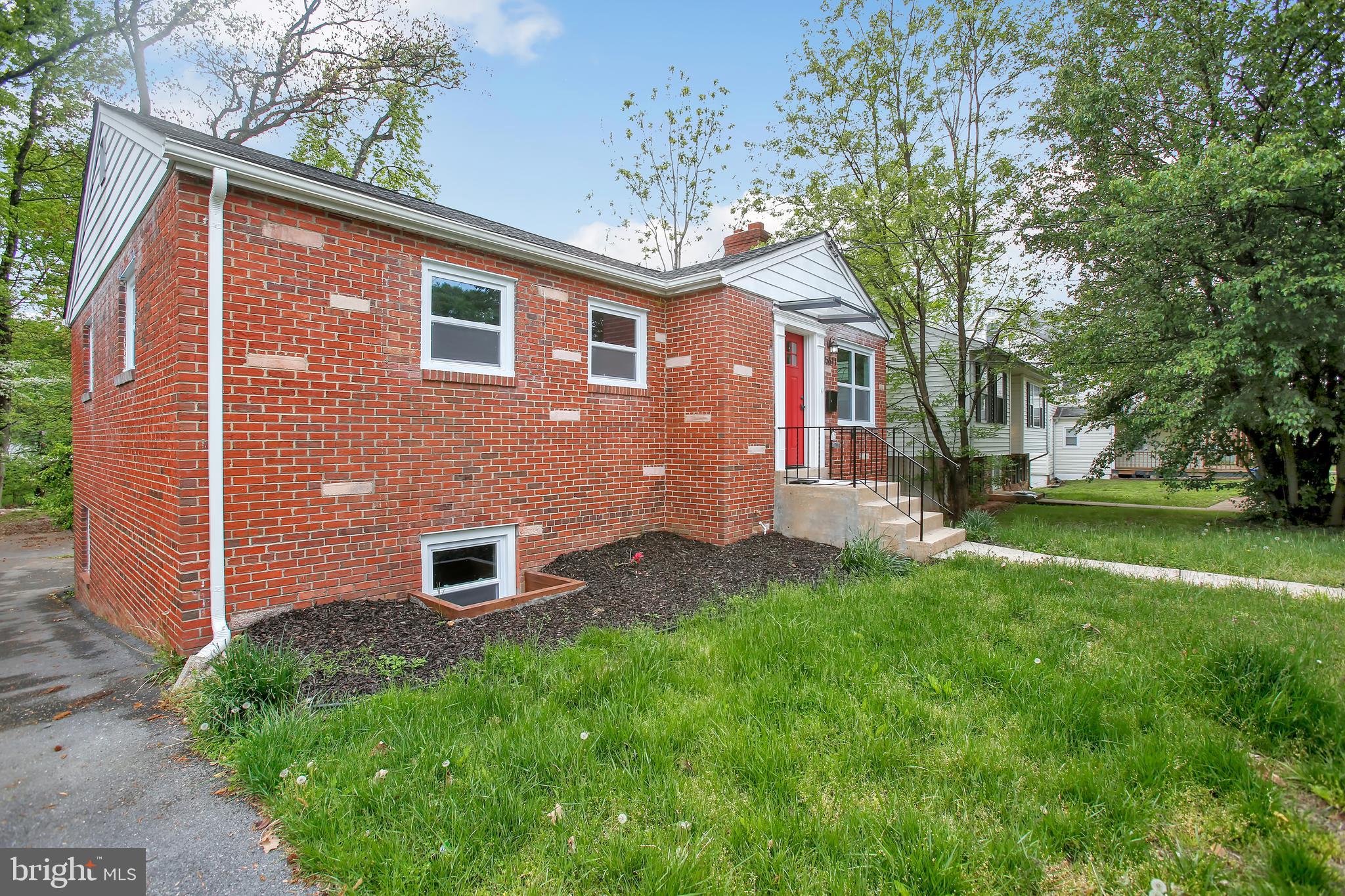 5611 Berwyn Road Berwyn Heights, MD 20740 - Photo 26 of 27 All brick exterior
