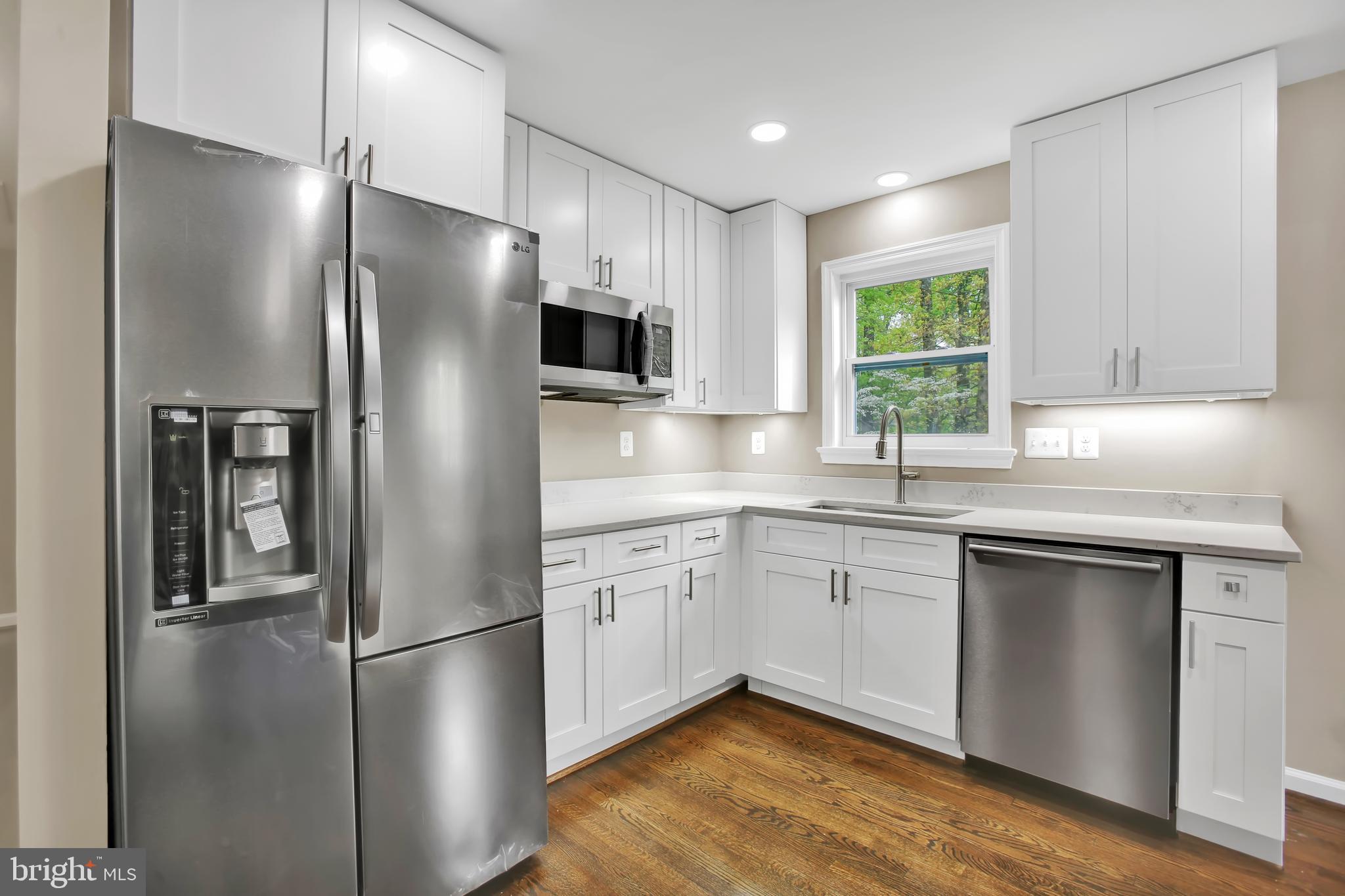 5611 Berwyn Road Berwyn Heights, MD 20740 - Photo 9 of 27 Stainless steel appliances