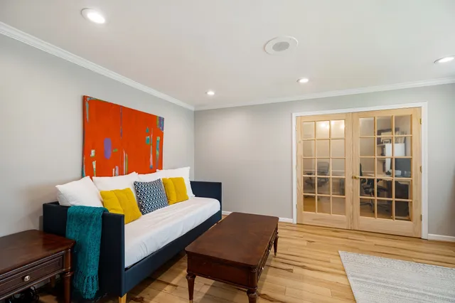 $724,900 | 4411 Deer Lodge Drive, Houston, TX 77018