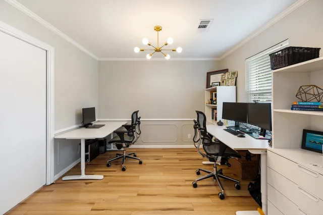 $724,900 | 4411 Deer Lodge Drive, Houston, TX 77018