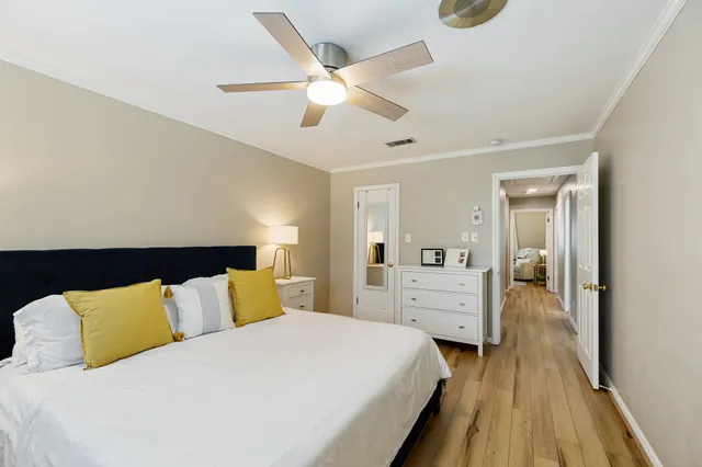 $724,900 | 4411 Deer Lodge Drive, Houston, TX 77018