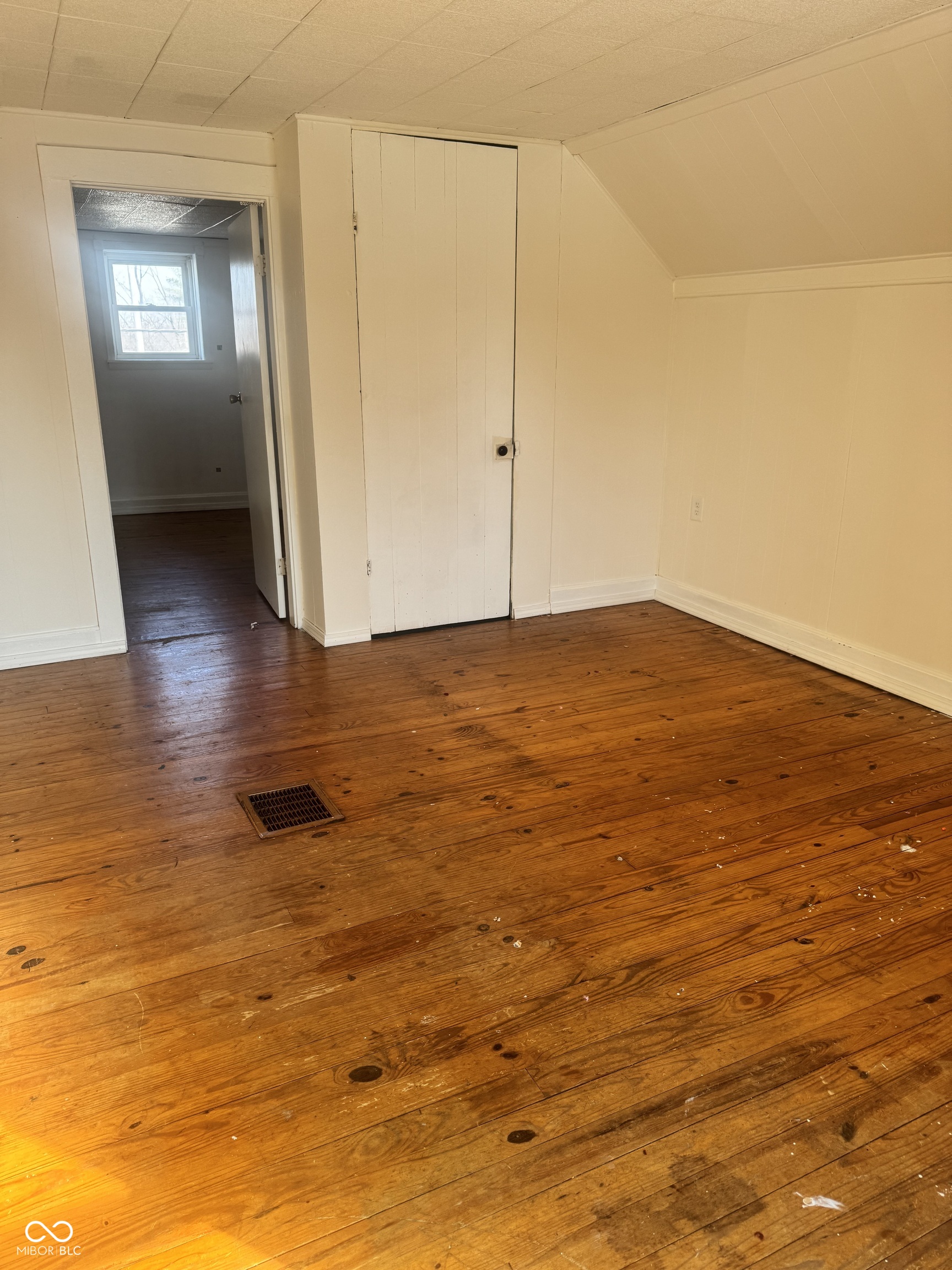 598 Johnson Avenue Franklin, IN 46131 - Photo 12 of 25