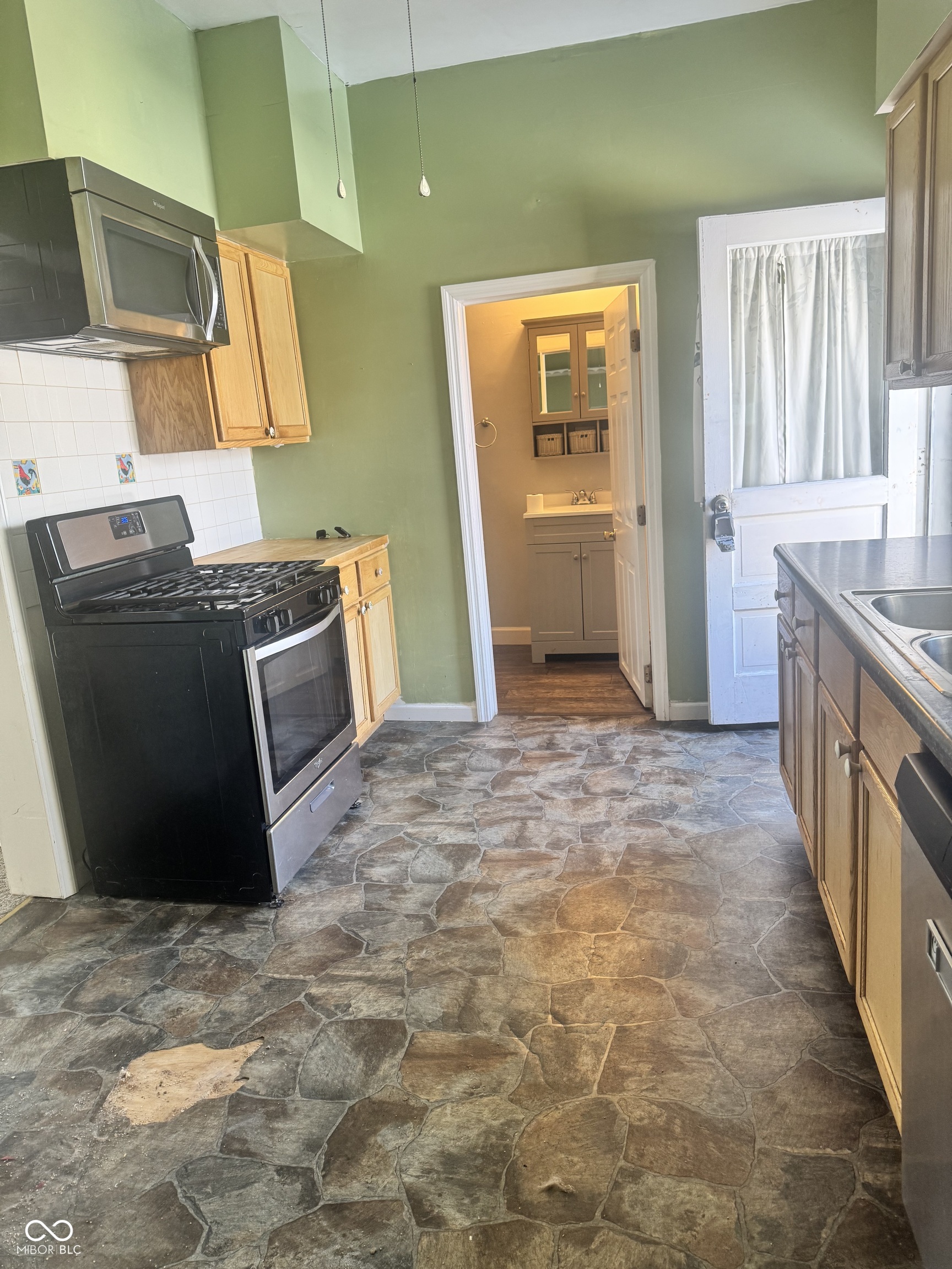 598 Johnson Avenue Franklin, IN 46131 - Photo 15 of 25