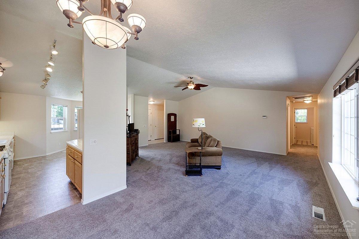 20226 Star Ridge Court Bend, OR 97703 - Photo 3 of 18 Additional Photo