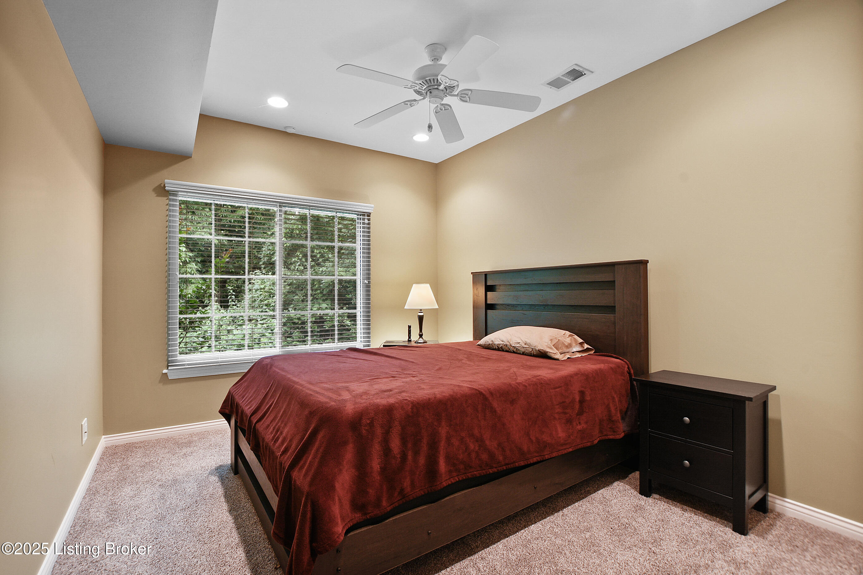 4107 Dolphin Road Louisville, KY 40220 - Photo 22 of 29 _DSC4138