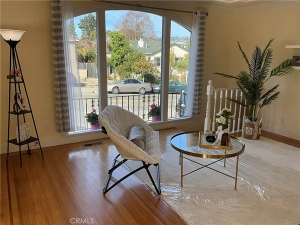 $1,099,000 | 904 Solano Avenue, Albany, CA 94706