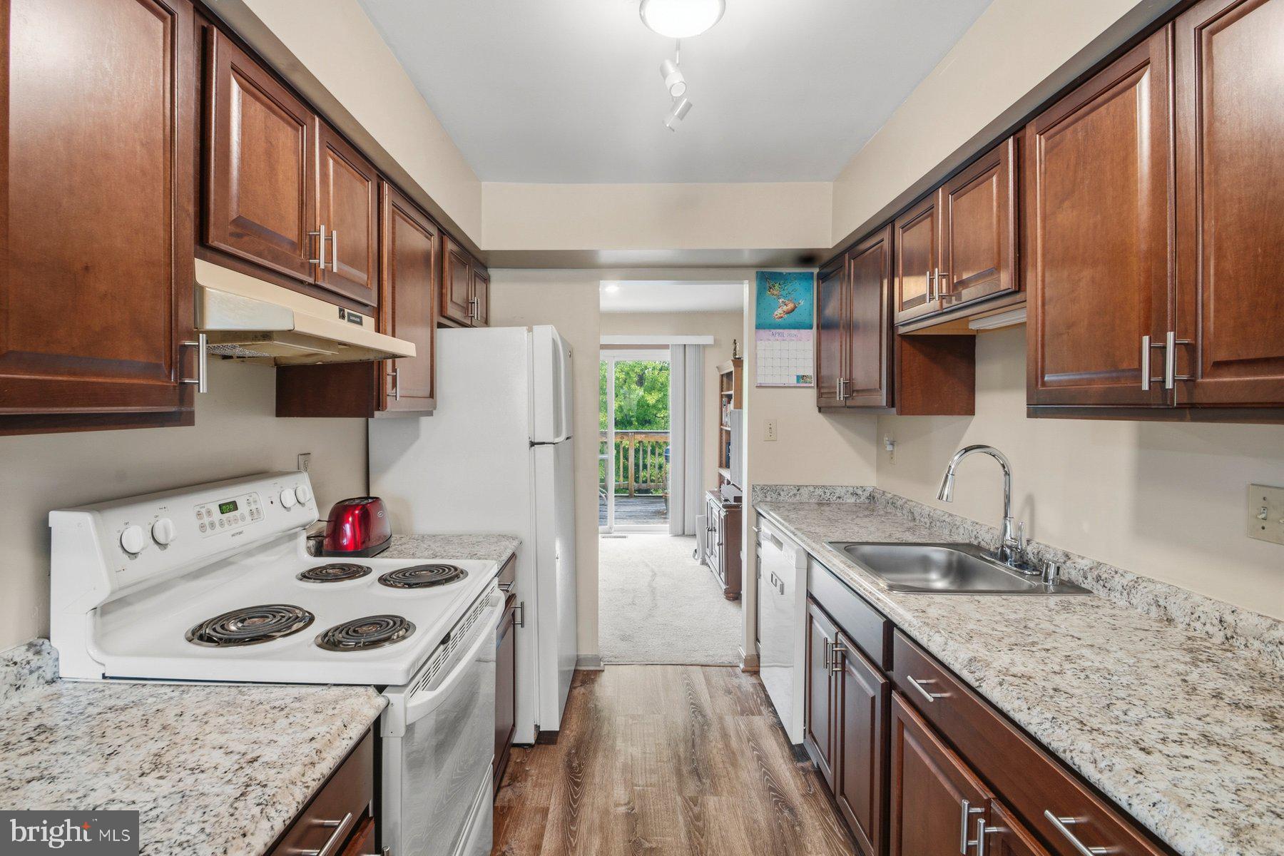 8153 Turn Loop Road Glen Burnie, MD 21061 - Photo 6 of 27
