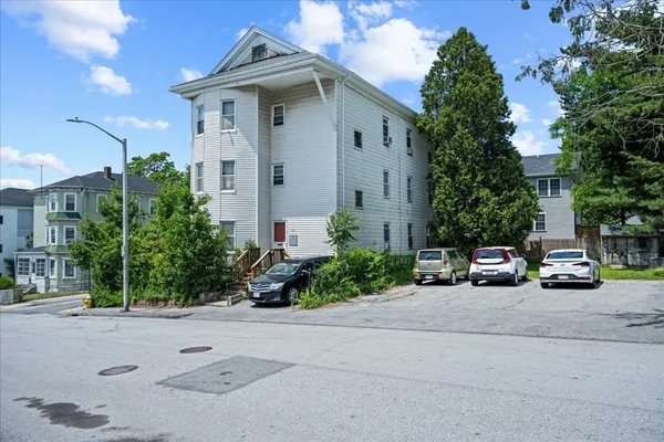 $790,000 | 60 Esther Street, Worcester, MA 01607
