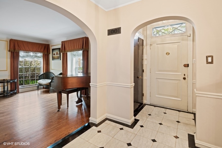 6157 North Kilpatrick Avenue Chicago, IL 60646 - Photo 31 of 40