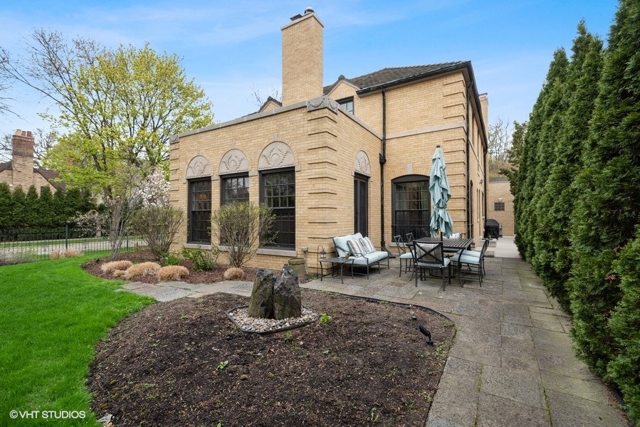 6157 North Kilpatrick Avenue Chicago, IL 60646 - Photo 34 of 40