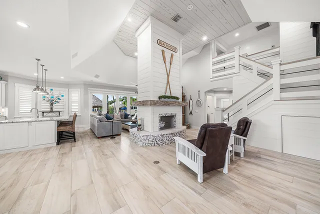 $4,999,000 | 906 Dolphin Drive, Jupiter, FL 33458