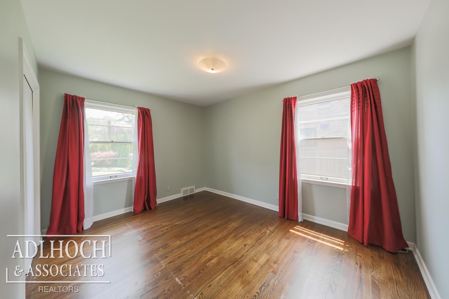 764 Barrington Road Grosse Pointe Park, MI 48230 - Photo 10 of 19