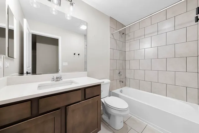 $3,375 | 30-w136 Wheeler Circle, Warrenville, IL 60563