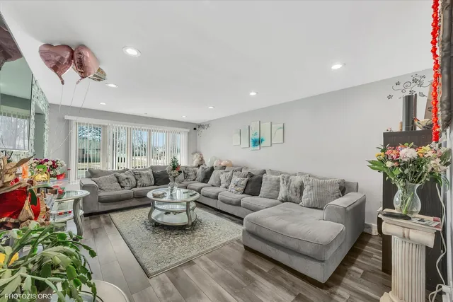 $350,000 | 2606 Ridge Road, Lansing, IL 60438