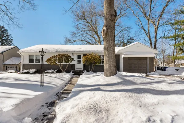 $489,000 | 103 Merchant Street, North Providence, RI 02911