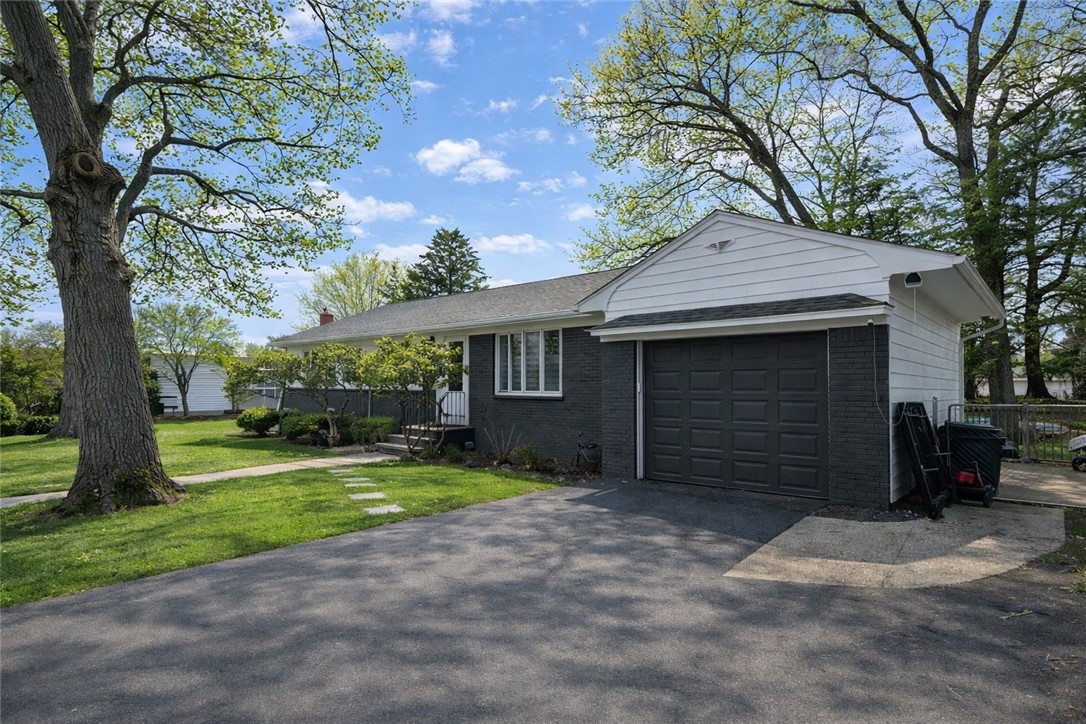 103 Merchant Street North Providence, RI 02911 - Photo 3 of 33