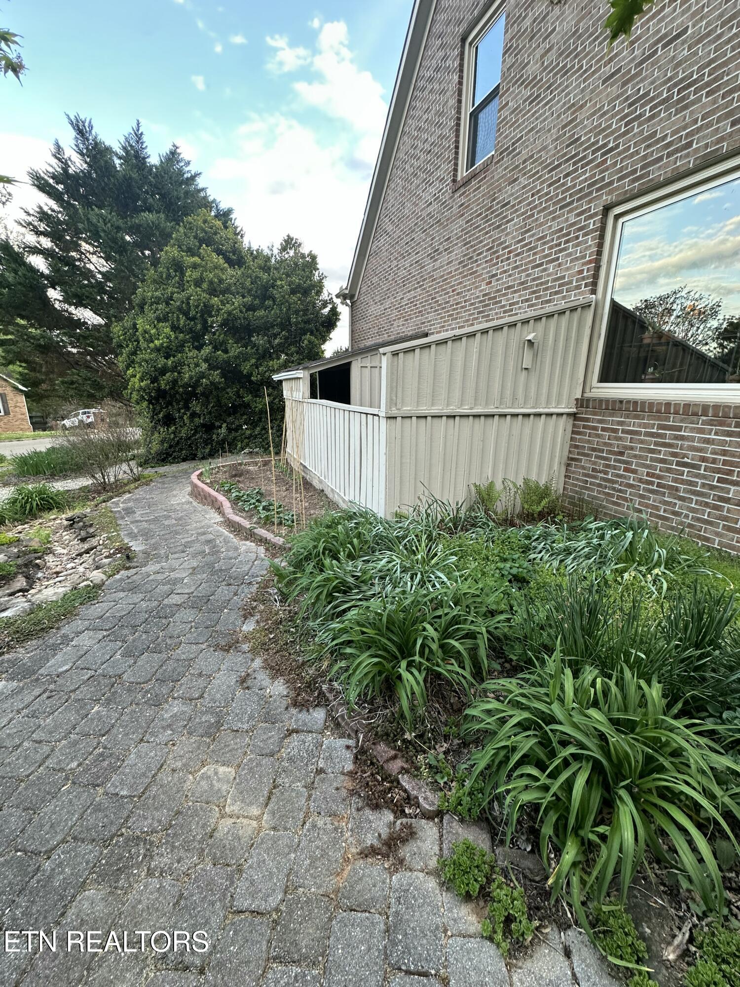 7824 Beckett Ridge Court Powell, TN 37849 - Photo 18 of 52 IMG_9240