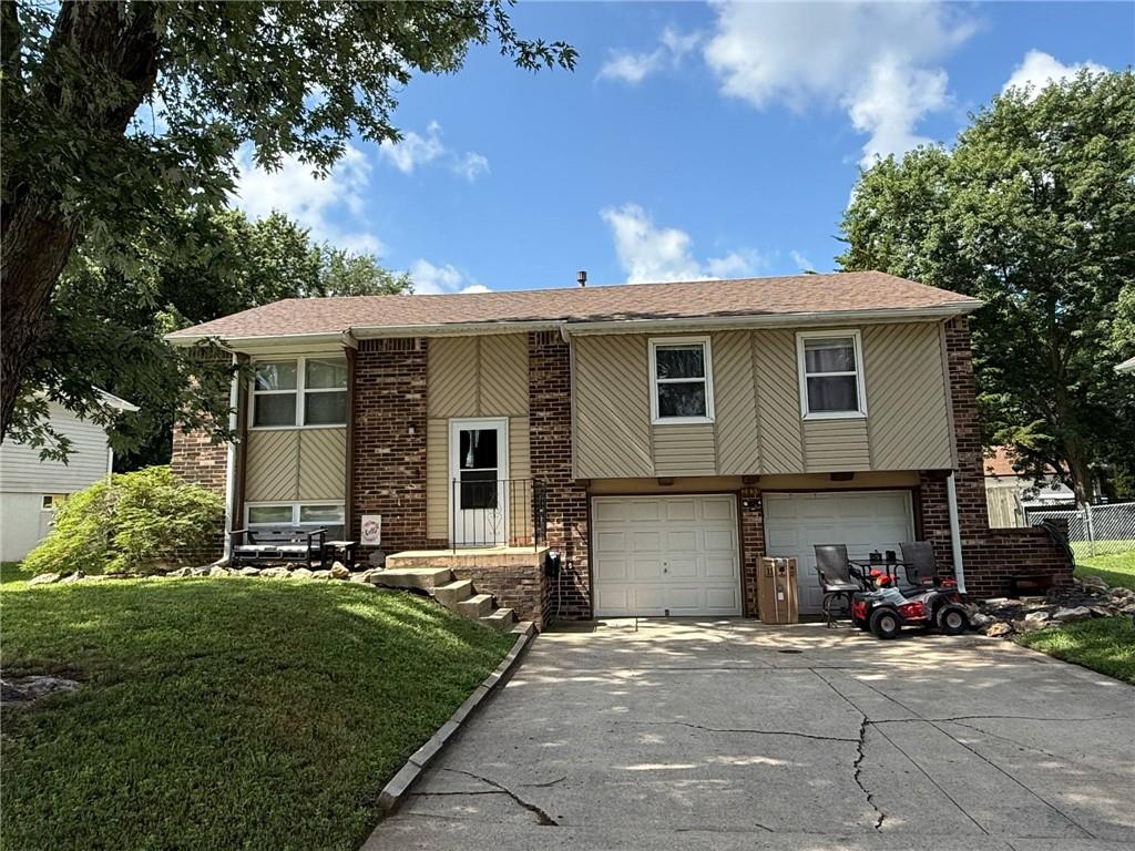 1512 North Blue Mills Road Independence, MO 64056 - Photo 1 of 1