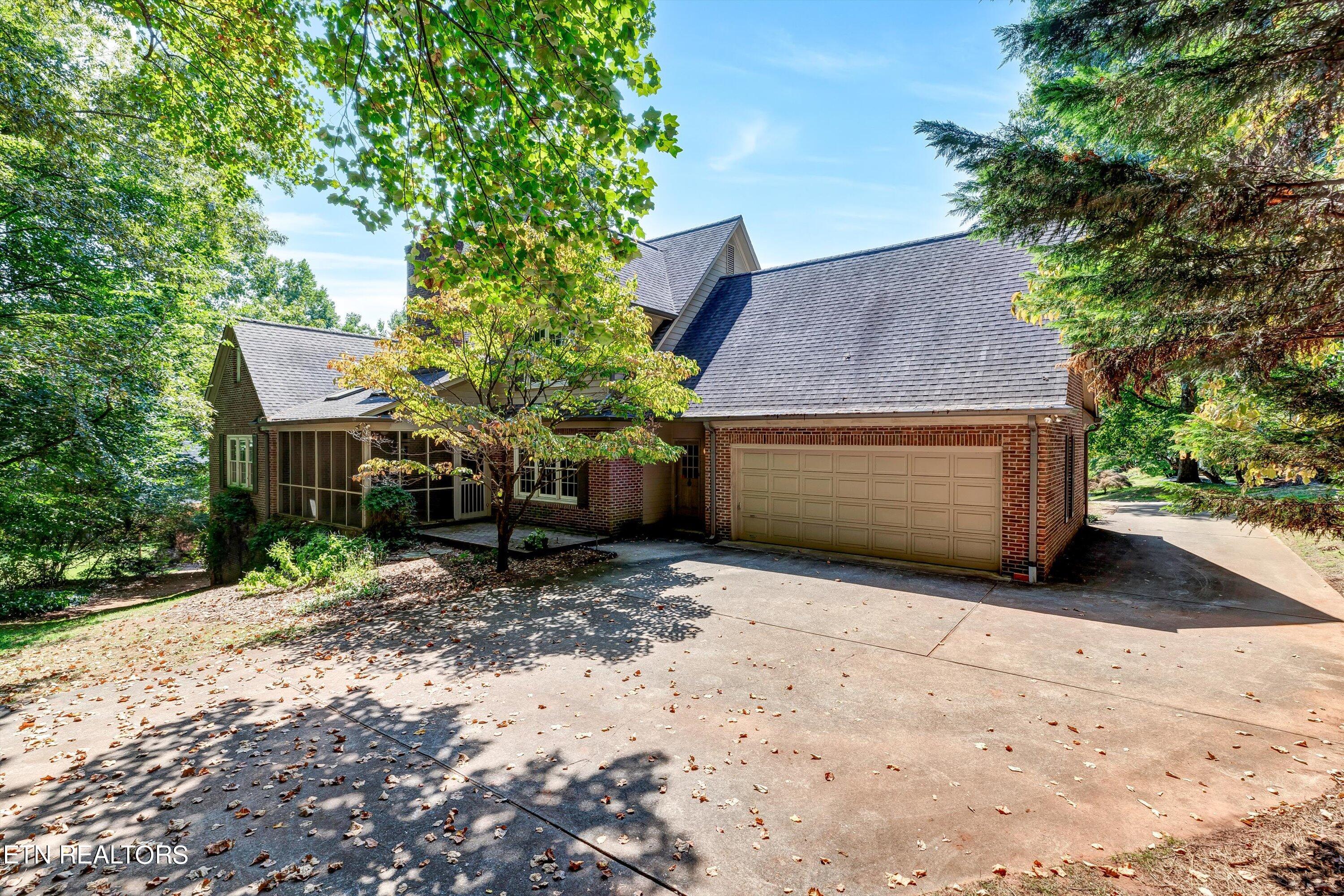 2020 Lyons Ridge Road Knoxville, TN 37919 - Photo 4 of 47 46-2020 Lyons Ridge Rd-46