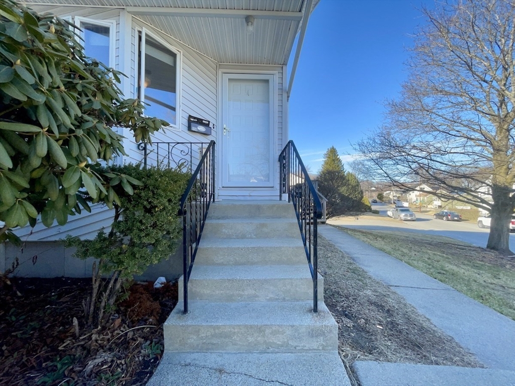 15 Burghardt Street, Unit B Worcester, MA 01604 - Photo 27 of 30