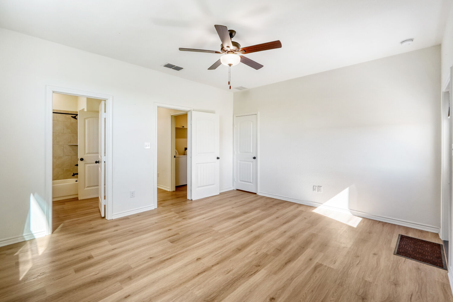 1642 Scull Road San Marcos, TX 78666 - Photo 22 of 31 Private bedroom with separate exterior entrance—ideal for guests or multi-generational living.