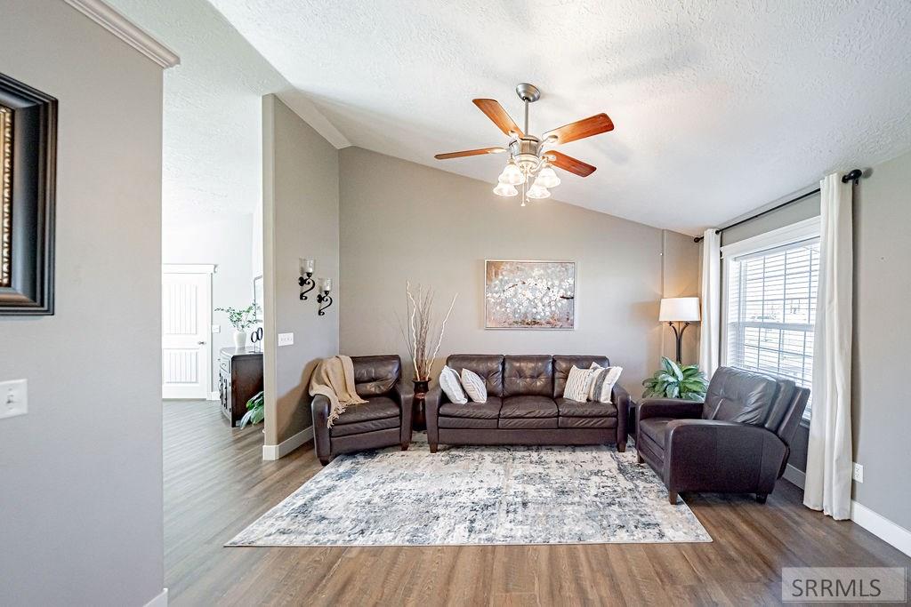 4547 Timberline Road Rexburg, ID 83440 - Photo 9 of 63