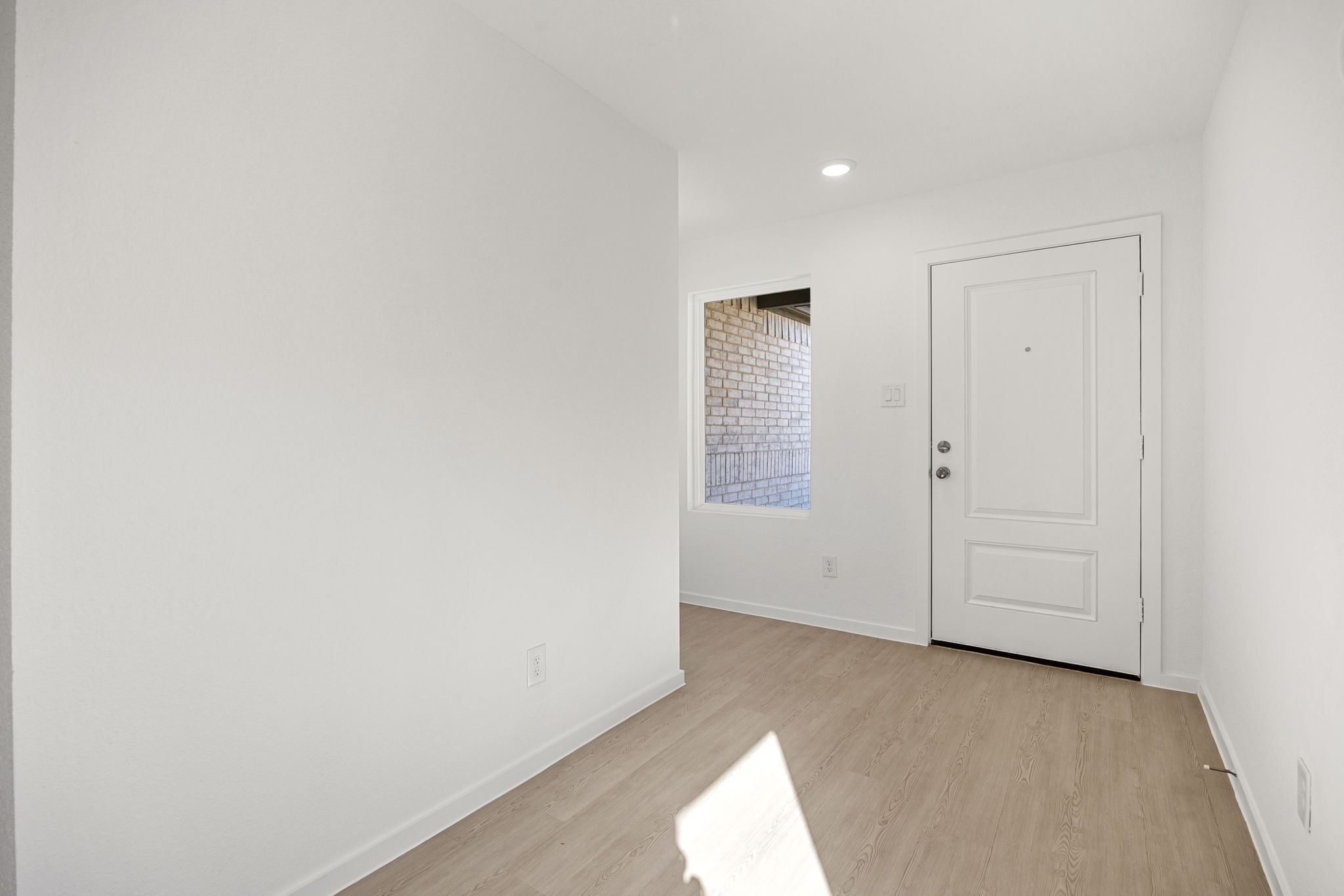 31433 Moore Road Magnolia, TX 77354 - Photo 13 of 25 a view of an empty room