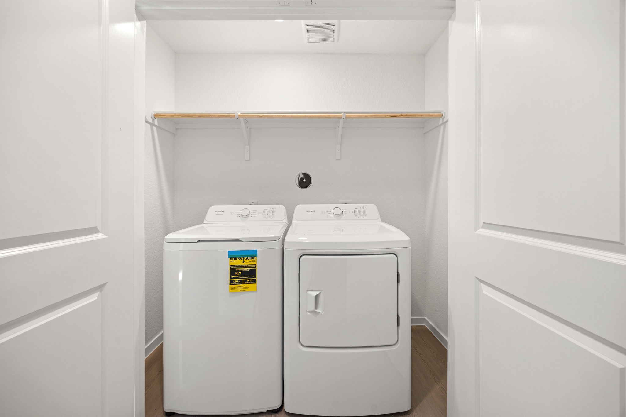 31433 Moore Road Magnolia, TX 77354 - Photo 23 of 25 a utility room with dryer and washer