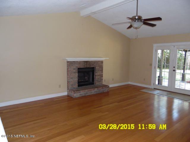 2080 Derringer Road Jacksonville, FL 32225 - Photo 3 of 28 Family Room 2