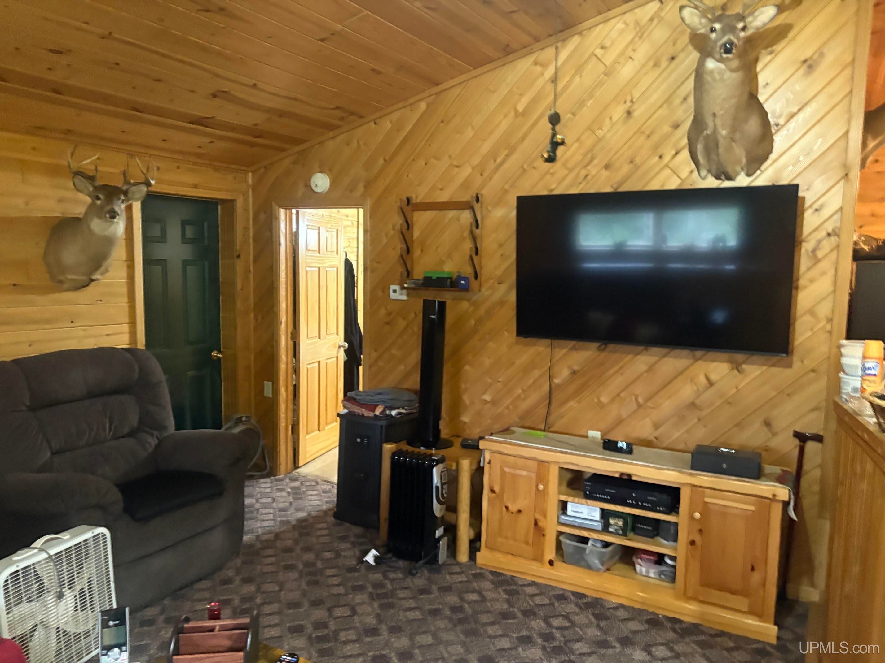 4995 East Maple Ridge 37th Road Rock, MI 49880 - Photo 5 of 15 Gallery Image 5